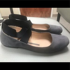 New Directions Ballet flats